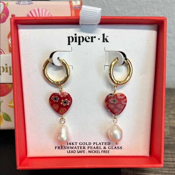 ✨Piper K Gold/Red Glass Heart Earrings w/ Freshwater Pearls ♥️ - Picture 1 of 3